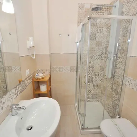 Alojamento de Acomodação e Pequeno-almoço Residenza Eleonora 3*